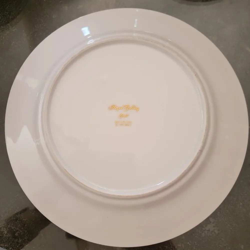 Royal Gallery Gold Vintage Dinner Plate White Porcelain Sri Lanka 1991 Macy